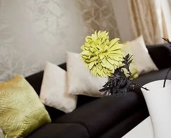 Valley Park Apartment *
